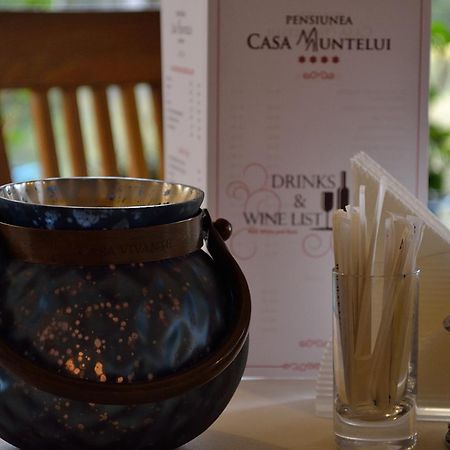 Casa Muntelui Hotel Фундата Екстериор снимка