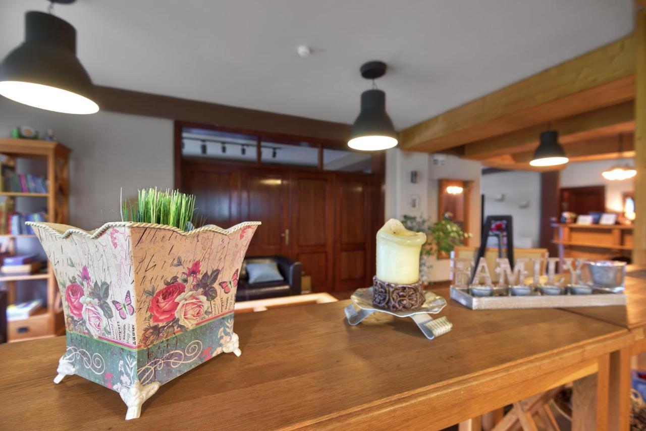 Casa Muntelui Hotel Фундата Екстериор снимка