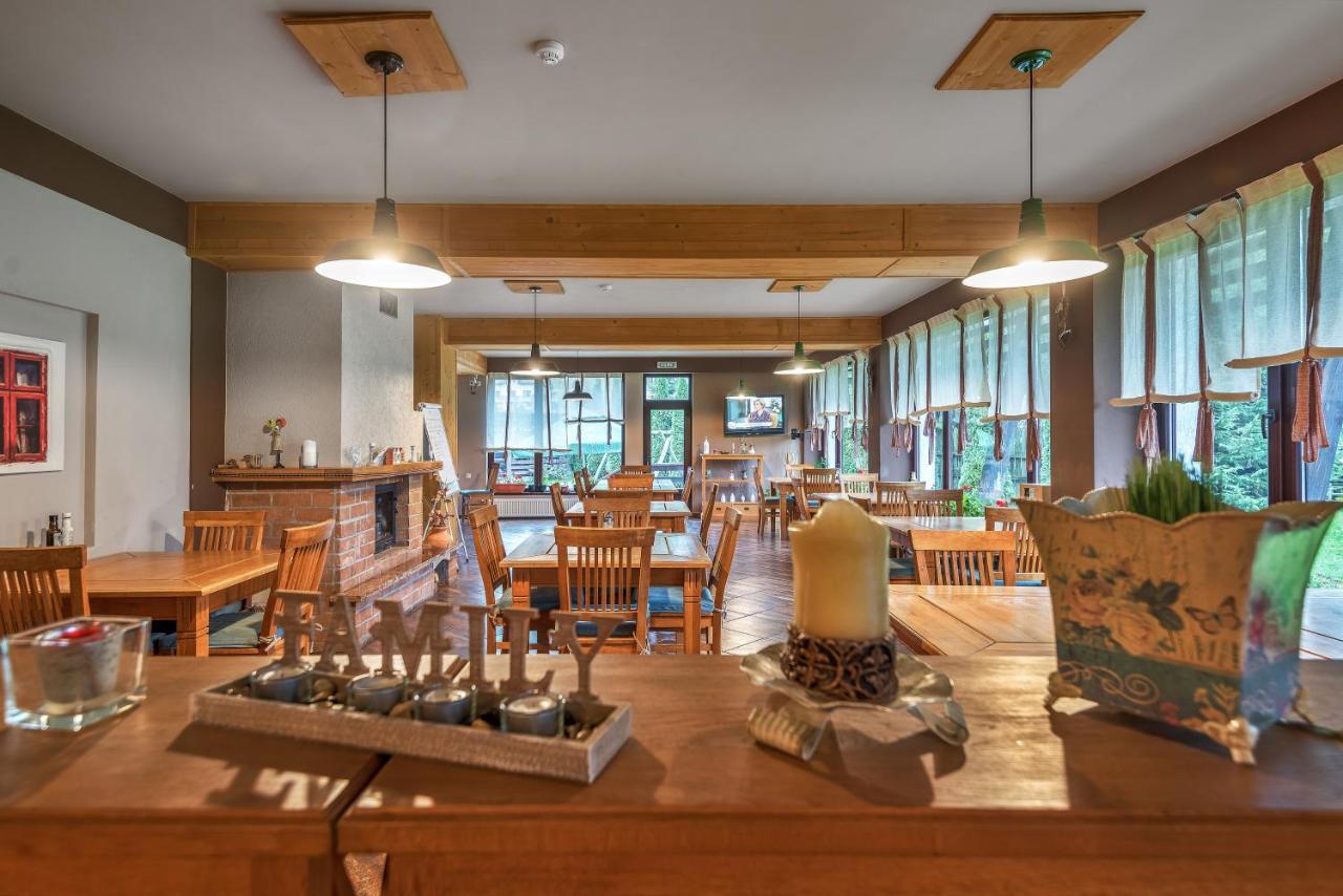 Casa Muntelui Hotel Фундата Екстериор снимка