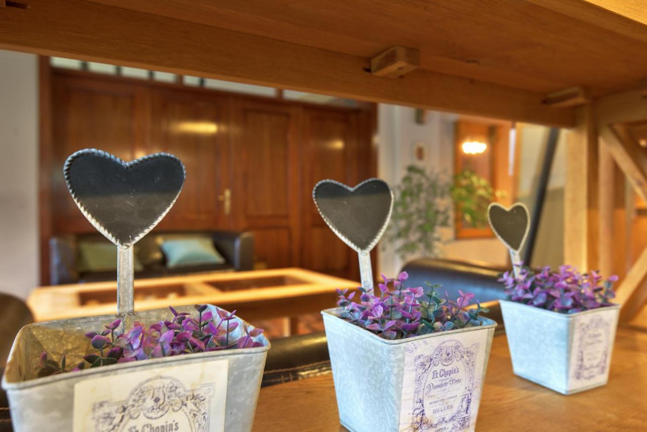 Casa Muntelui Hotel Фундата Екстериор снимка