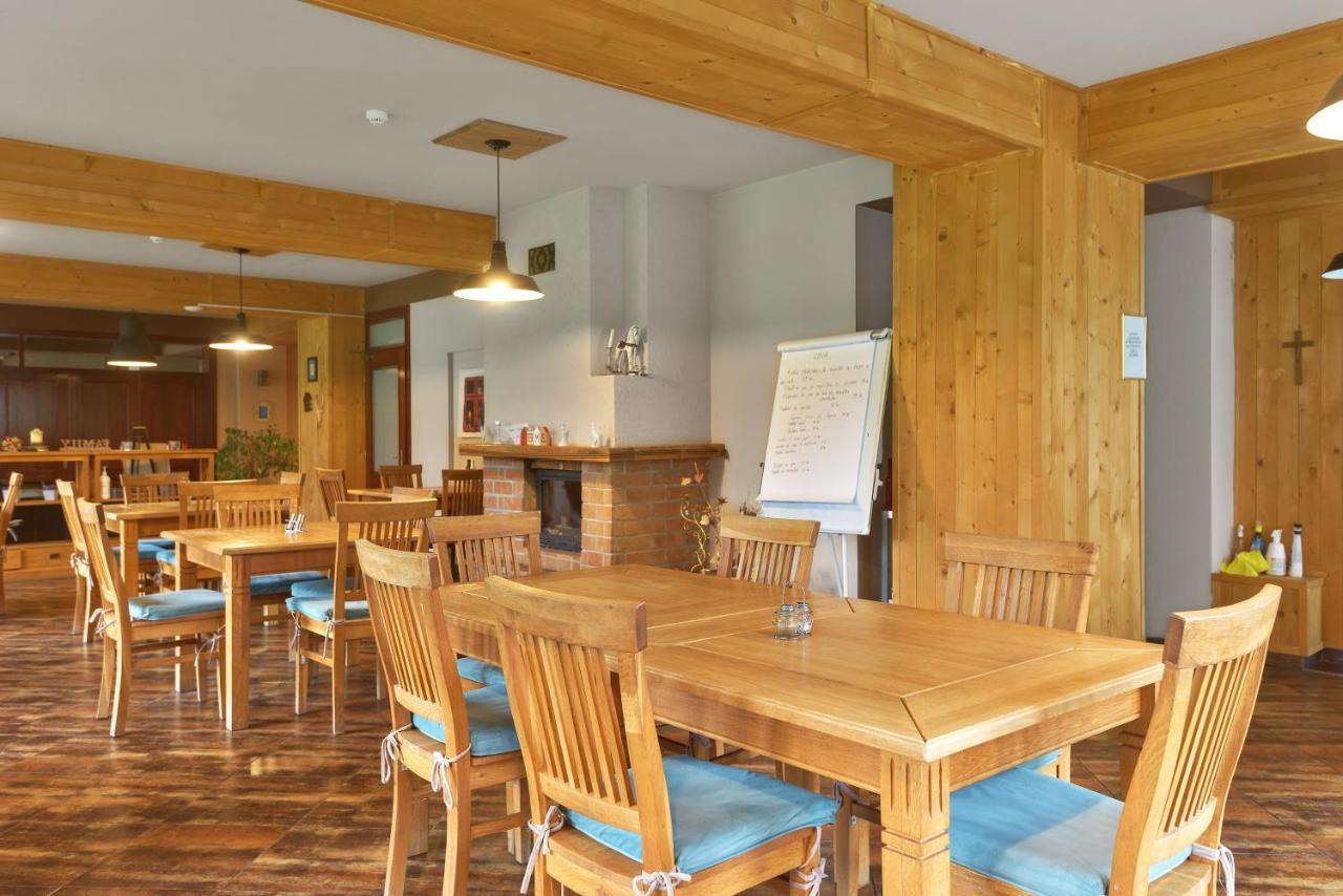 Casa Muntelui Hotel Фундата Екстериор снимка