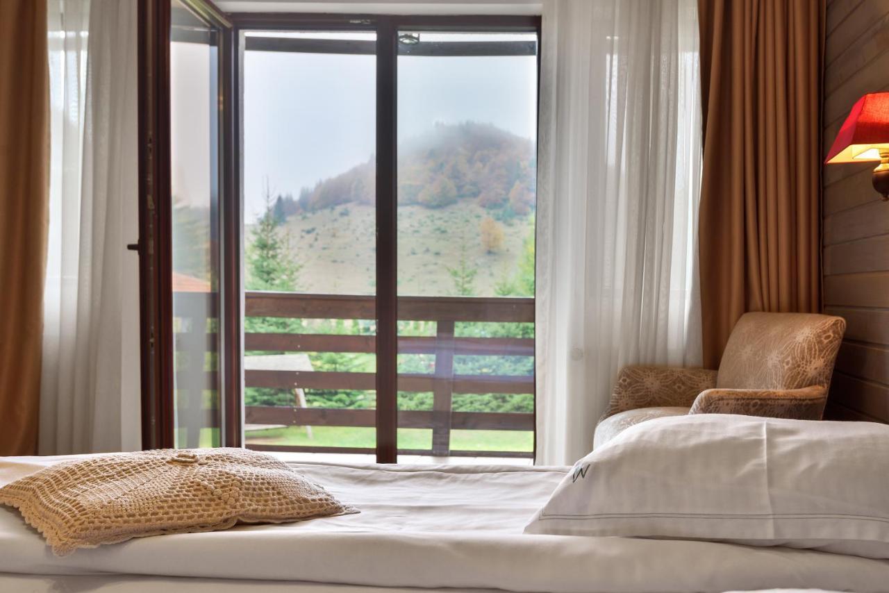 Casa Muntelui Hotel Фундата Екстериор снимка