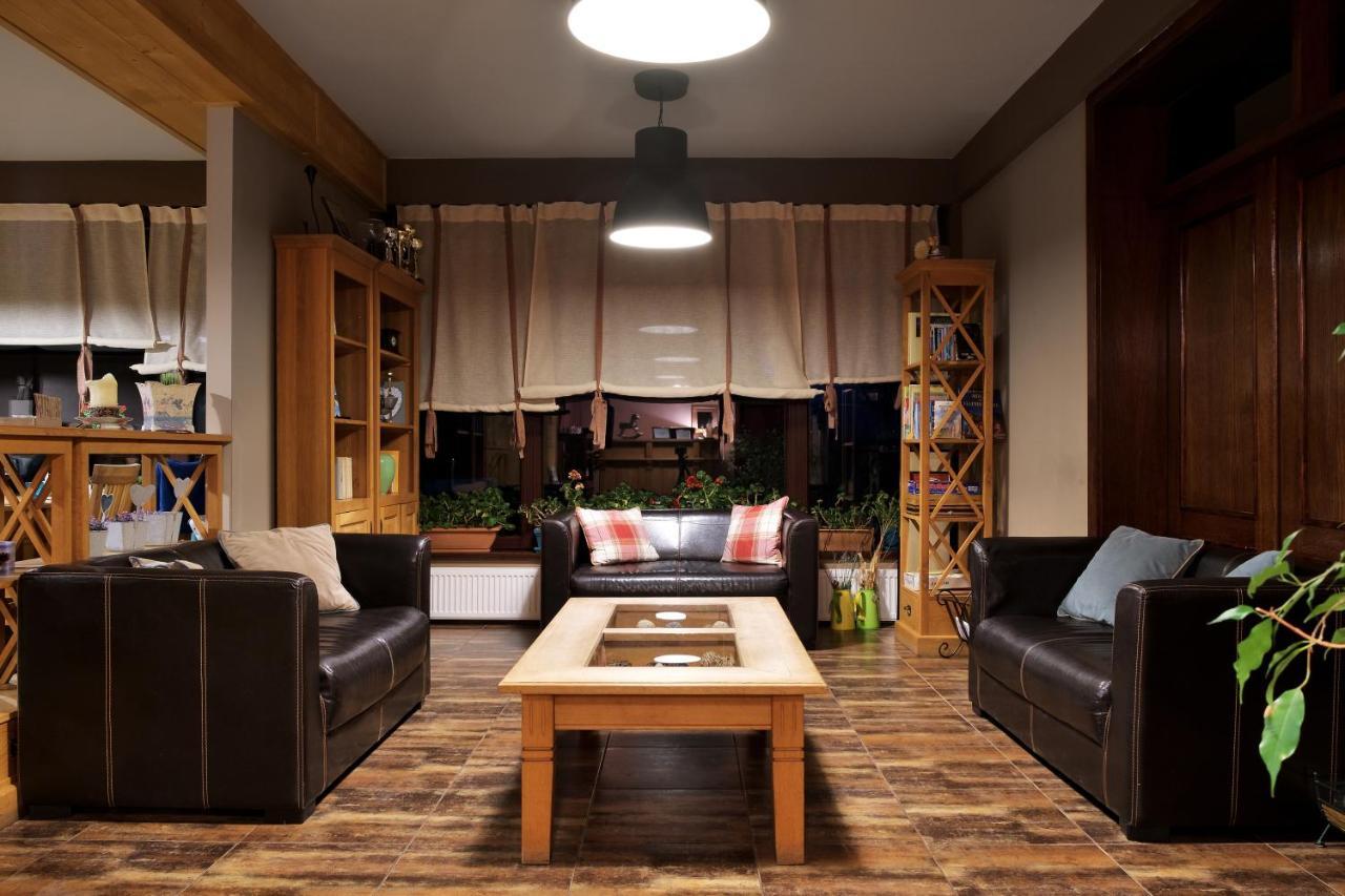 Casa Muntelui Hotel Фундата Екстериор снимка