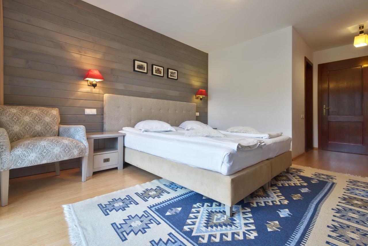 Casa Muntelui Hotel Фундата Екстериор снимка